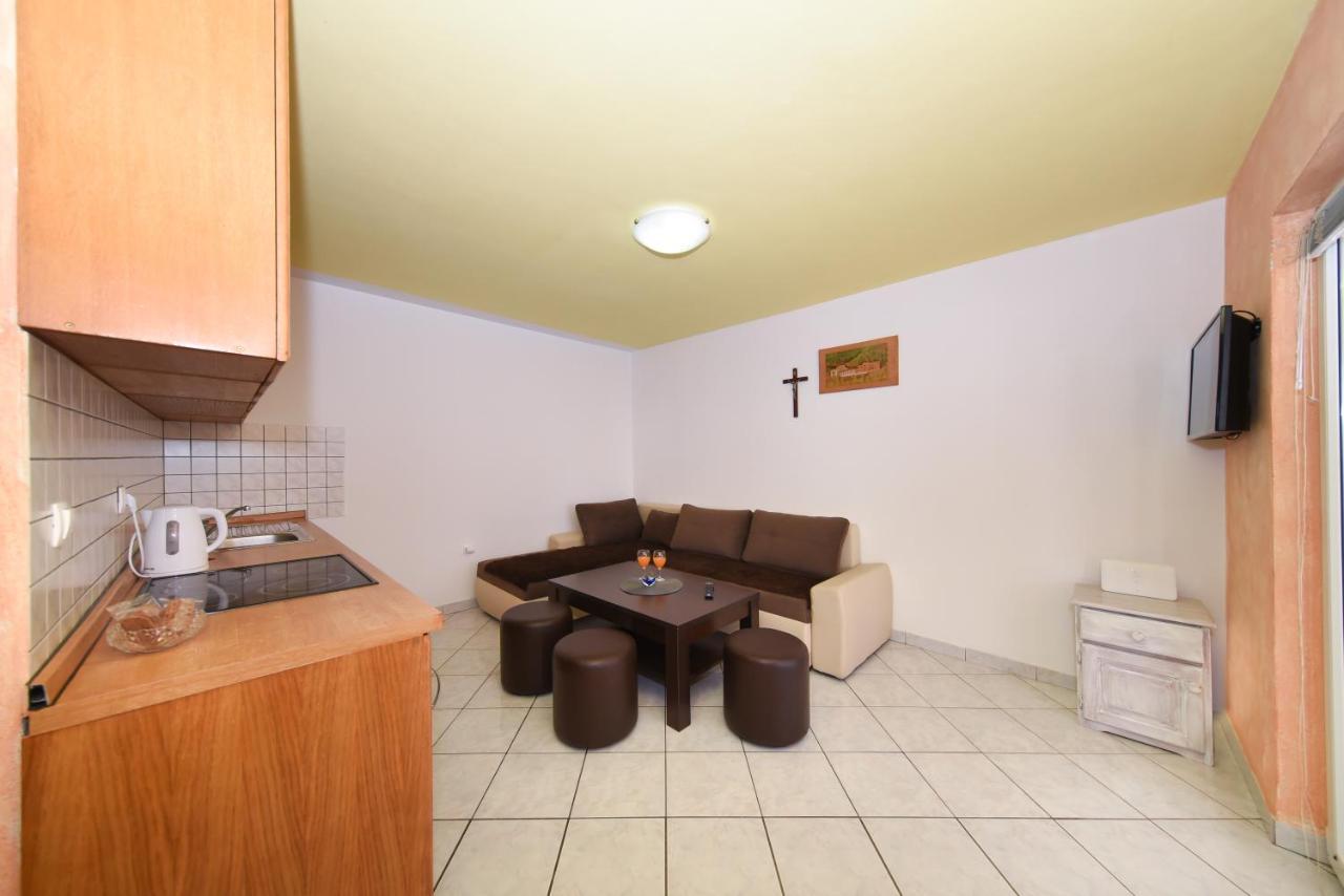 Apartments Krepo Vir Luaran gambar