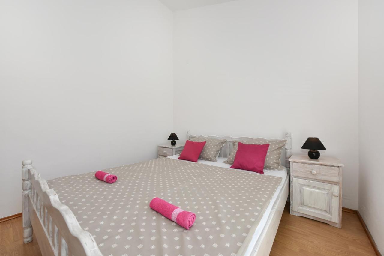 Apartments Krepo Vir Luaran gambar