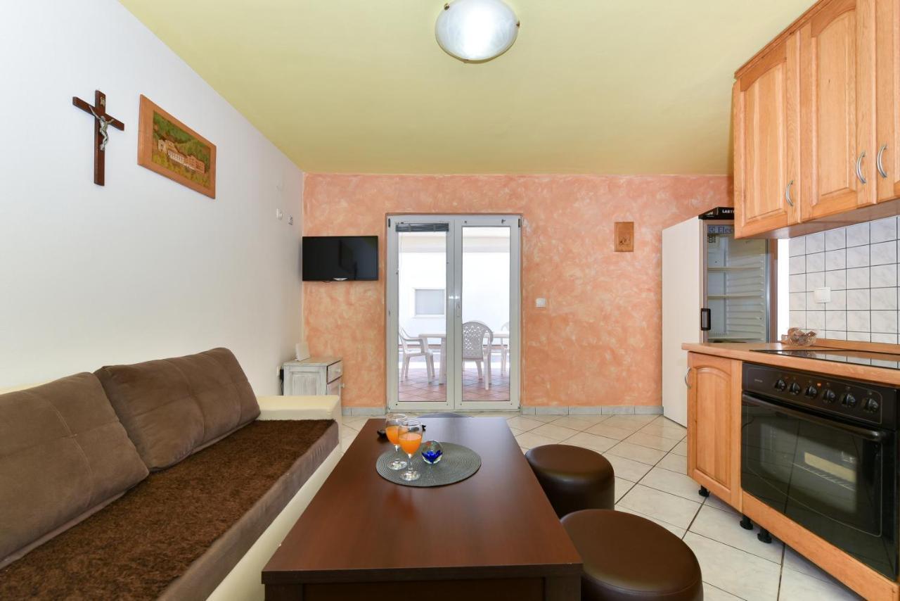 Apartments Krepo Vir Luaran gambar