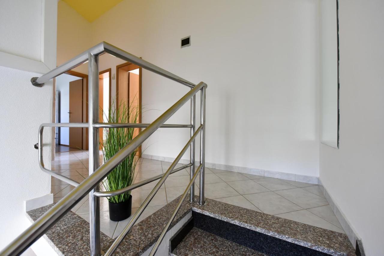 Apartments Krepo Vir Luaran gambar