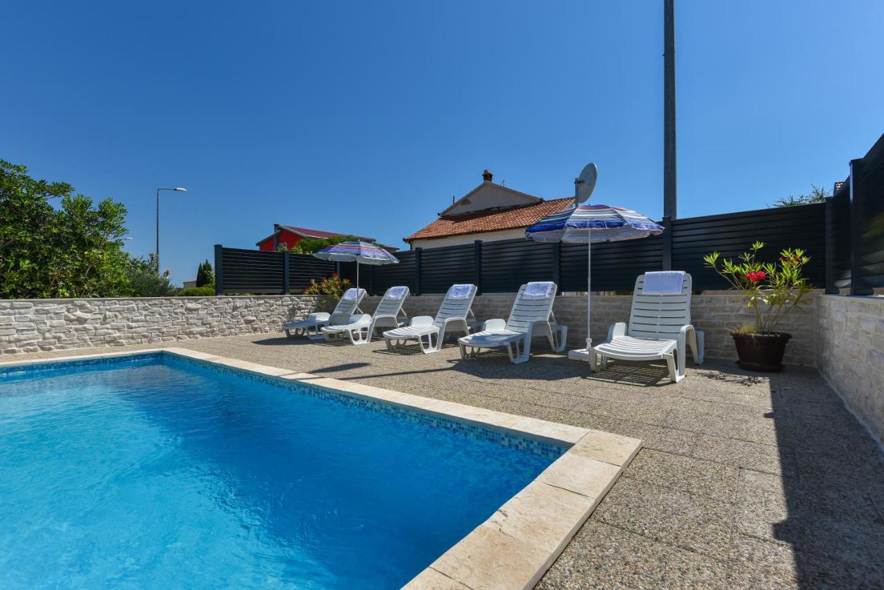Apartments Krepo Vir Luaran gambar